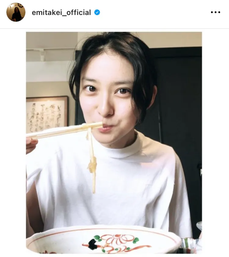 ※画像は武井咲オフィシャルInstagram(emitakei_official)より