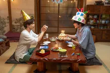 西垣匠“慎太郎”の誕生日を祝う草川拓弥“湊”「息ができなくなるくらい好きだよ」<みなと商事コインランドリー2>