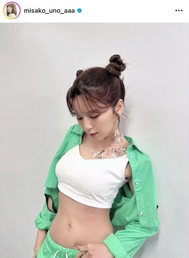 宇野実彩子　ベースボールユニフォーム 画像・写真 宇野実彩子、5年ぶりの始球式で腹チラユニフォーム姿を披露