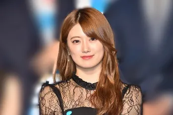 樋口日奈、秋元真夏と乃木坂46のライブへ…山下美月ら現乃木坂メンバーと集合ショット公開