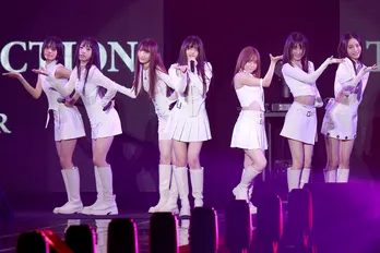 AKB48&一般応募者から選ばれた新ユニット「UNLAME」大舞台で堂々とした初パフォーマンスを披露<TGC>