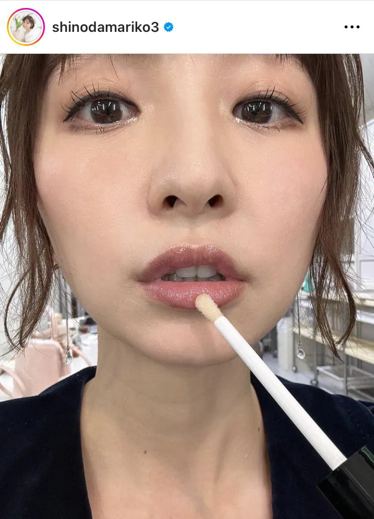 メイク中のどアップショット…こんなに近くても美しすぎる篠田麻里子