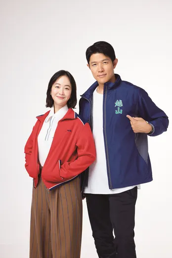 鈴木亮平＆黒木華、4回目の共演で初めて“家族以外”の役に「どんなお芝居をしても受けてくれる」＜下剋上球児＞