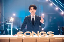 星野源、大ヒット曲「恋」をテレビ初披露の弾き語りバージョンでパフォーマンス<SONGS>