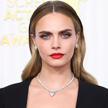 “4200万フォロワー”世界が注目する俳優カーラ・デルヴィーニュとは？トップモデルから役者の道へ