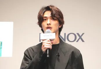 横浜流星の教授役に小池栄子がうっとり「きれいな教授だなぁ」