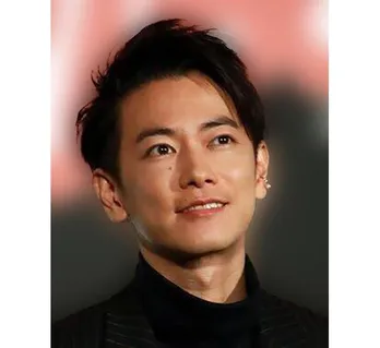 佐藤健、香港での初イベントにファン熱狂　真珠を身に着けたクールな姿にも「パールが似合う」「イケメン」と反響