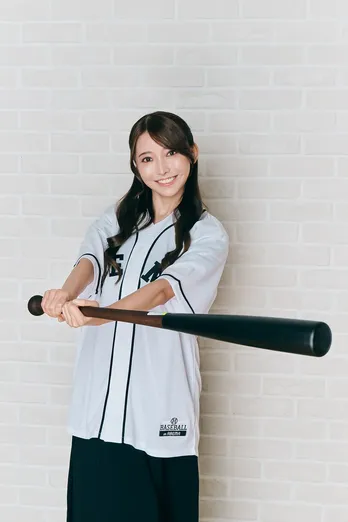 乃木坂46・黒見明香、MLB解説で話題の“ベースボール勤勉家”の野球ノート「今期開幕したときのデータと比べて、どう変化しているかなども記しています」【MLB連載 9-6-3のファインプレー! #2】