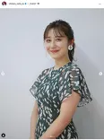 斎藤ちはるアナ、ウェーブヘアのポニテスタイルを披露　袖口がシースルーの涼しげワンピースに「絶対的なエレガンス」の声