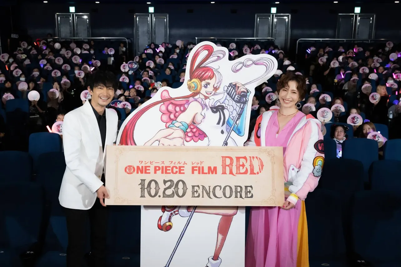 ＜ONE PIECE FILM RED＞ウタ誕生祭 2023　華やかな衣装で登壇した名塚と津田