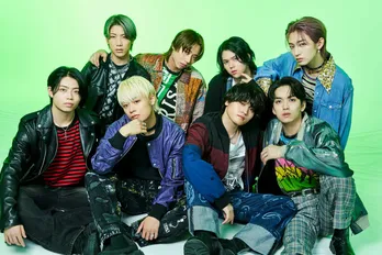 MAZZEL、“オーディションから1番変化したメンバーは”の質問に、TAKUTOがニコニコ、HAYATOとEIKIがハグ<インタビュー後編>