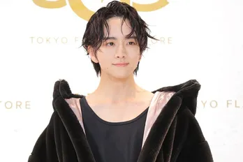 「作った料理食べたい…」板垣李光人、じゃがいもを剥く途中ににっこり 貴重な料理姿に反響の声続々<フェルマーの料理>