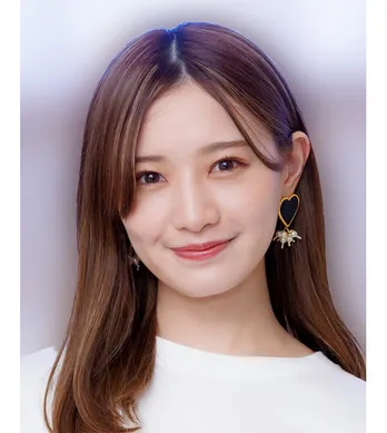 元乃木坂46中田花奈、お腹チラ見せのタンクトップで誕生日をお祝い「麻雀ケーキすげぇ」の声