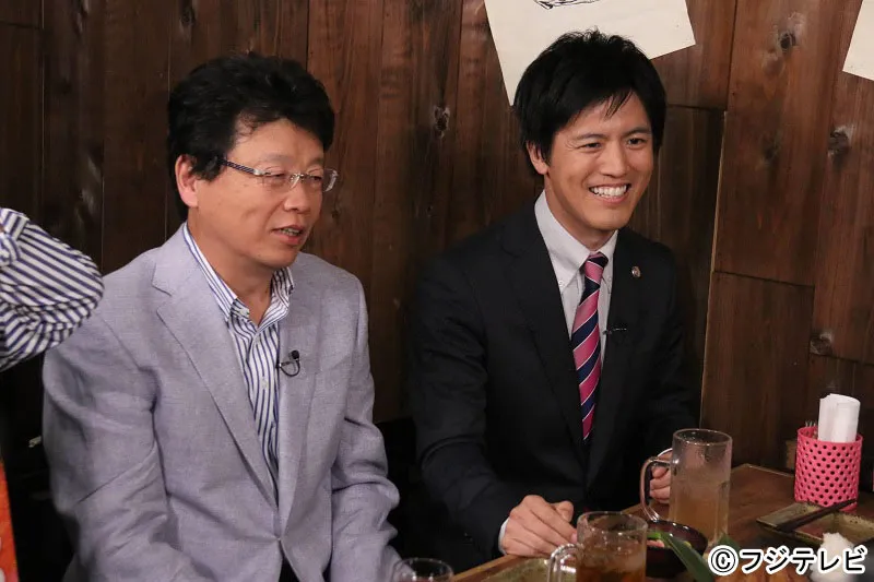 「業界グチリ酒」には、弁護士の北村晴男と横粂勝仁(左から)