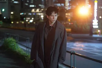 二宮和也“誠司”がひたすら走る姿に「かっこいい」の声、豪華キャストで謎いっぱいにスタート<ONE DAY~聖夜のから騒ぎ~>