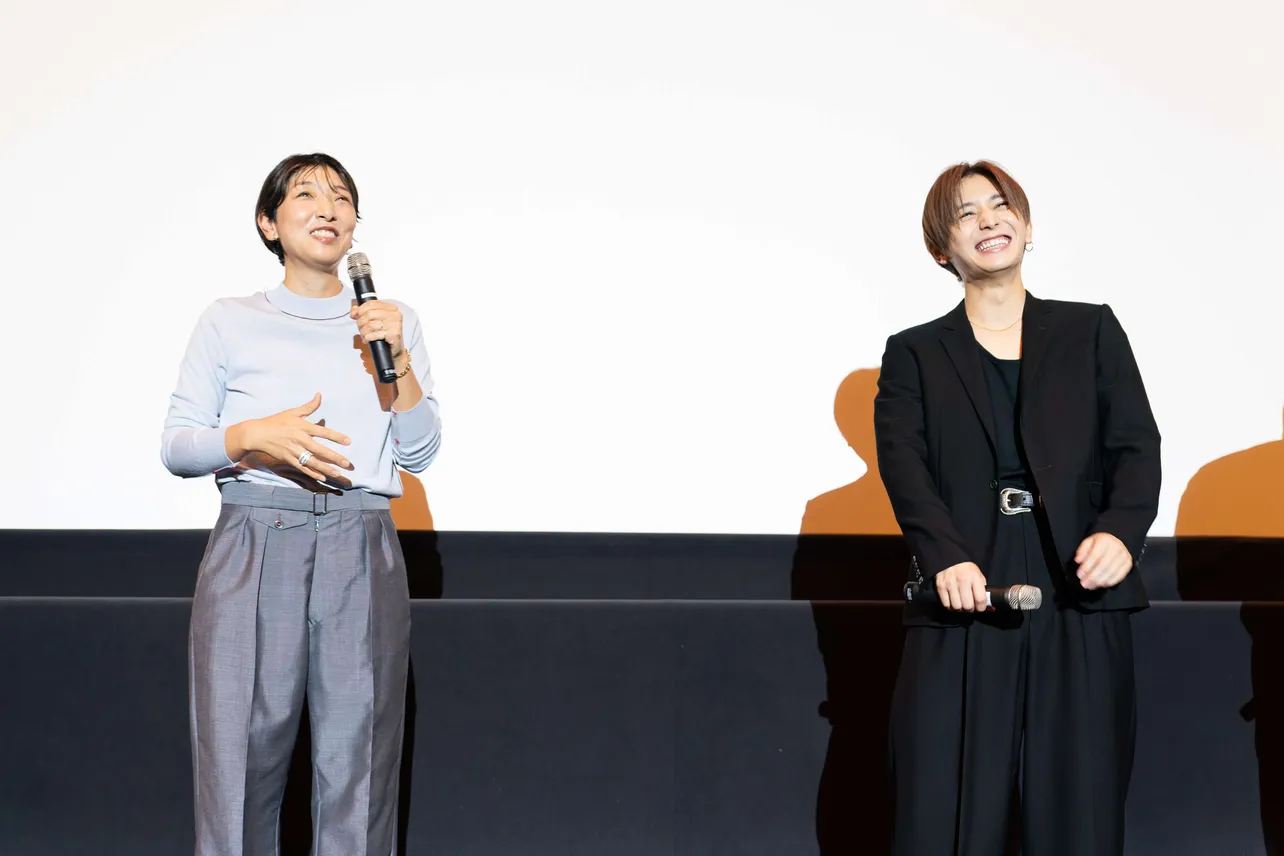 【写真】“まるで本当の兄弟のよう…”安藤サクラ&山田涼介、笑顔で舞台あいさつに臨む