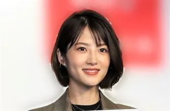 若月佑美、浴衣姿のドラマオフショットに「浴衣美人」「こういう色味も似合う」<何曜日に生まれたの>