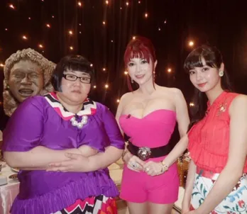 安藤なつ、“浜田雅功”らと異色過ぎる4ショット公開！「パーティー感あるー」の声