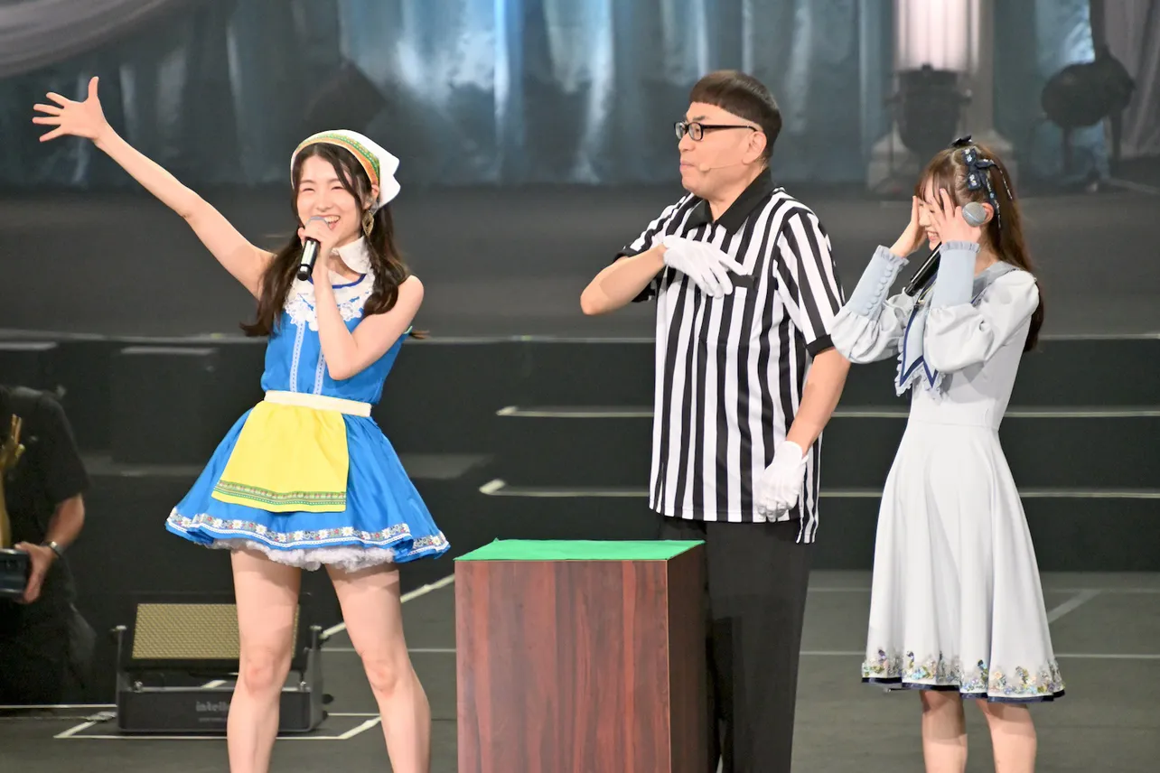 【写真】AKB48のおなじみ企画「じゃんけん大会」も復活、レフリーとしてイジリー岡田が登場