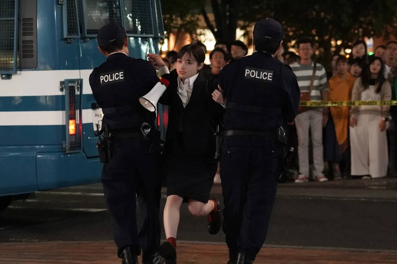 画像・写真 橋本環奈“円”、刑事の残業時間削減に奔走「警察も働き方