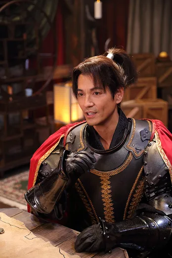 沢村一樹、柳ゆり菜のセクシーな姿にうろたえる