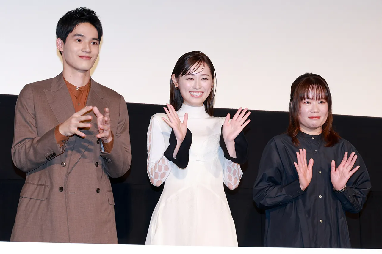 映画「あの花が咲く丘で、君とまた出会えたら。」最速試写サプライズ舞台あいさつより