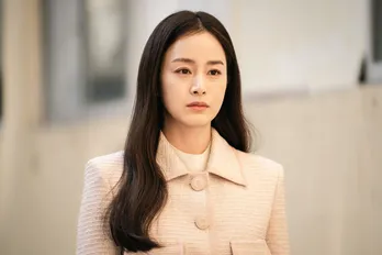 「夫を殺して。ご主人を殺したように」キム・テヒ“ジュラン”からの依頼にイム・ジヨン“サンウン”も思わず動揺＜庭のある家＞