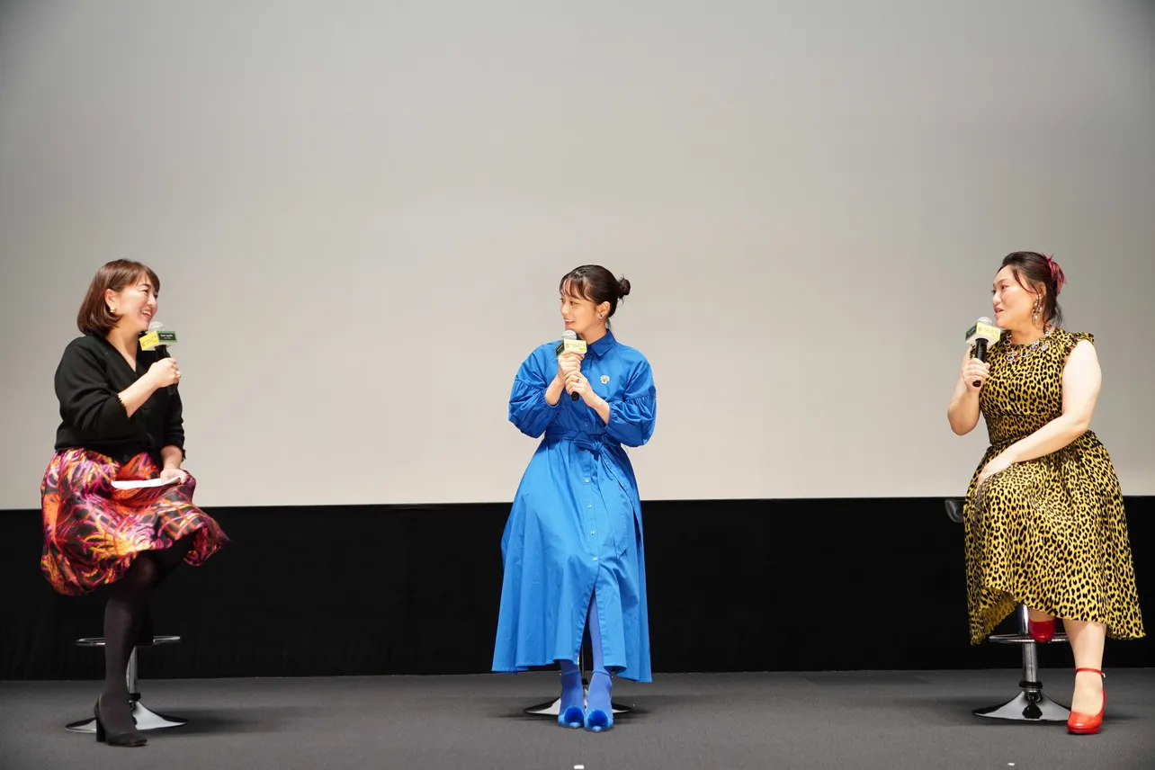  【写真】 試写会に登壇した深川麻衣、バービー、柳澤綾子