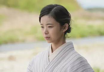 <明日のブギウギ>趣里“スズ子”は中越典子“キヌ”の家に訪れ生まれたときの話を聞く