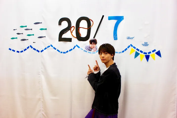 高杉真宙が、29日に大阪＆名古屋で2nd写真集「20/7」の発売記念握手会イベントを行った