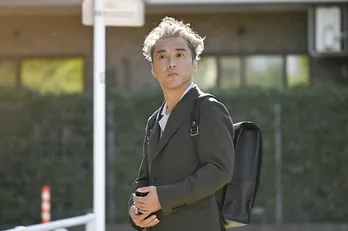 ムロツヨシ“蔵前”、平手友梨奈“杏”を支える仕事ぶりに「優秀すぎる」と絶賛の声＜うちの弁護士は手がかかる＞