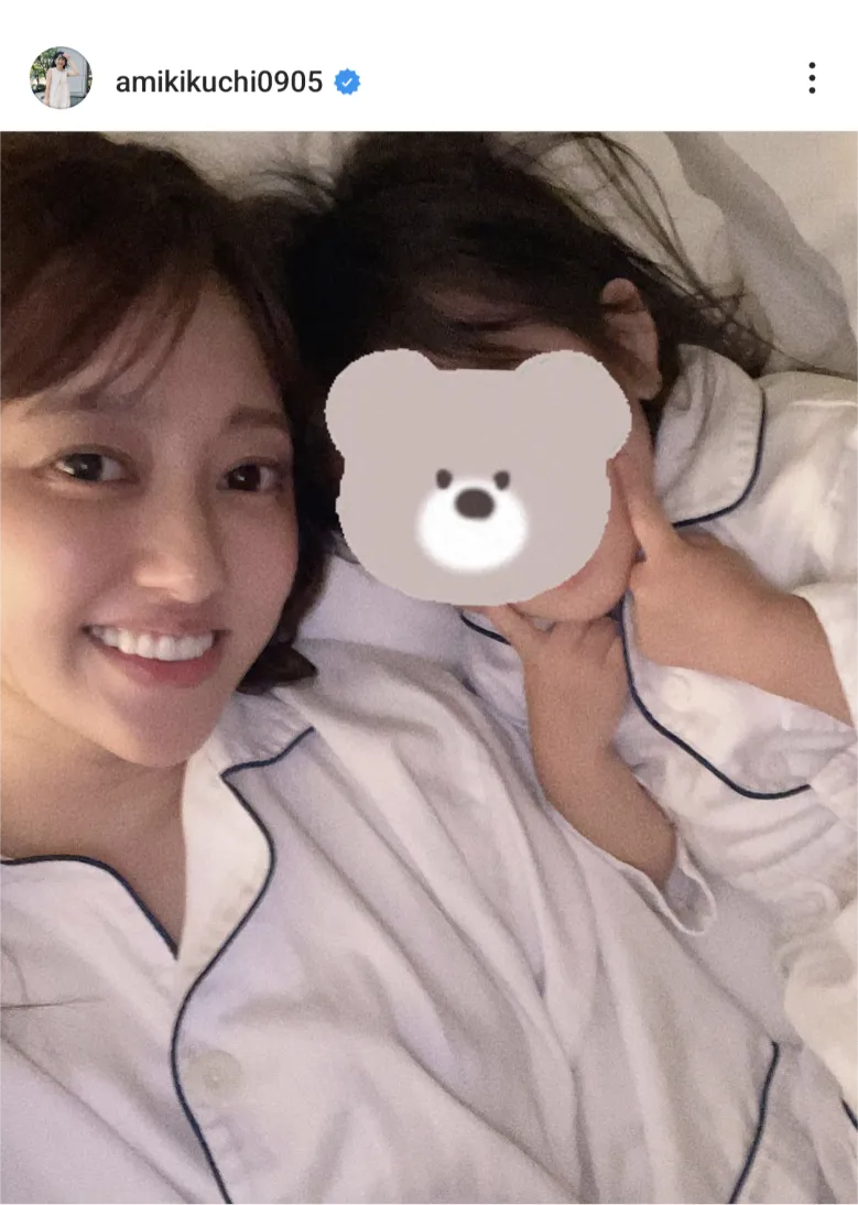  【写真】菊地亜美、娘との添い寝ショット公開に「かわいすぎる親子」と反響