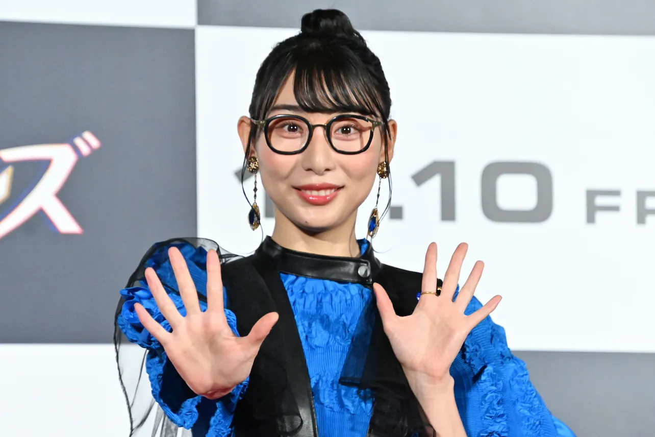 芸能界・眼鏡女子“最強”ゲスト、ハシヤスメ・アツコ