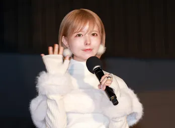 益若つばさ、15歳の息子との“クリスマスプレゼント事情”明かす「ちょっとバレてきちゃったんですけど」