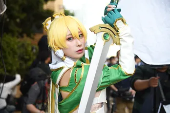 花宮いのり「SAO」リーファのコスプレを披露「初めての造形物制作は苦戦の連続でした」<池ハロ2023>