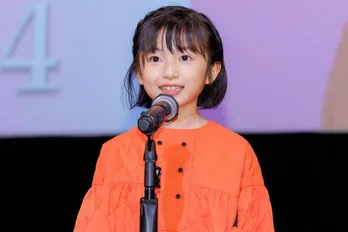 白山乃愛「本当の妹ができたみたい」　妹役の田村海夏と夢中で遊ぶ仲良しショットがかわいすぎる＜ゆりあ先生の赤い糸＞