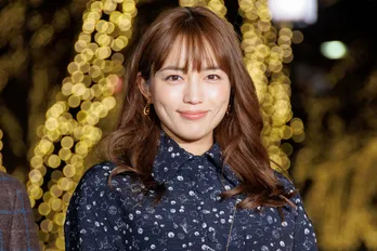 川口春奈、表参道に降臨 初の点灯式に「とても癒やされました」