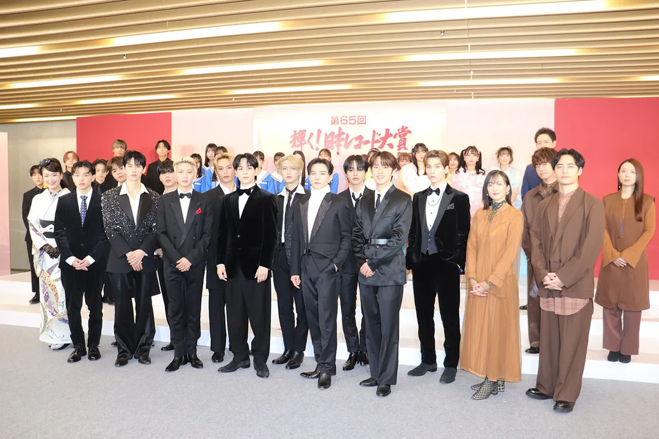 「第65回 輝く！日本レコード大賞」の記者会見が行われ、JO1、緑黄色社会ら8組のアーティストが登壇した