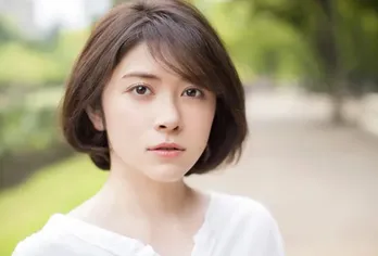 宮澤エマ“寧々”、クラシカルな洋服を着こなす姿に「惚れてしまうくらいかわいい」＜フェルマーの料理＞