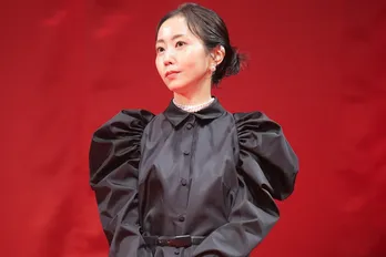 木南晴夏“田中さん”の後ろから毎熊克哉“笙野”が見切れるショットに「見切れしょのたんかわいい」と反響<セクシー田中さん>