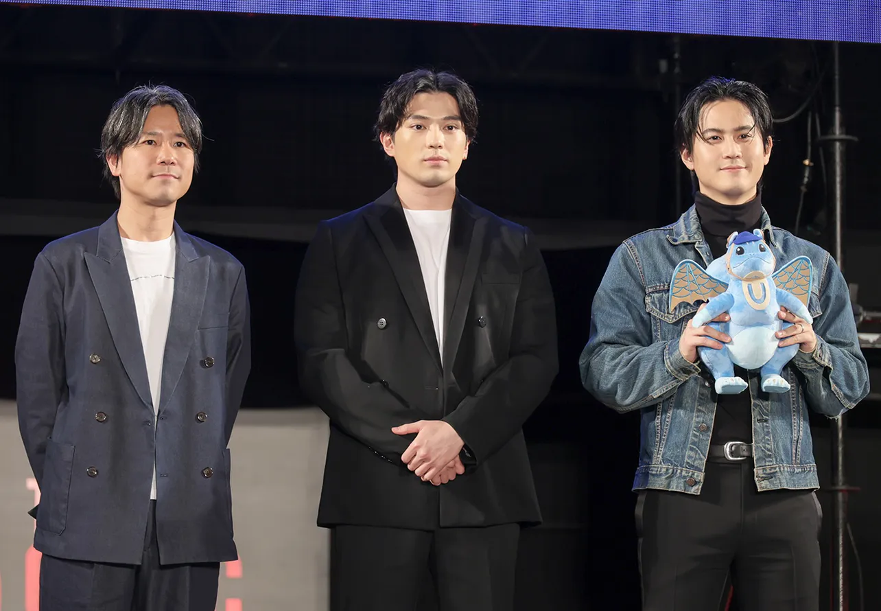 萩原健太郎監督、新田真剣佑、武内駿輔(写真左から)