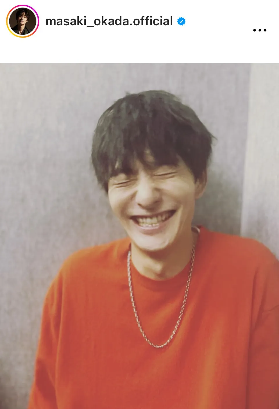 【写真】最高に尊い…くしゃっとした笑顔がキュートな岡田将生