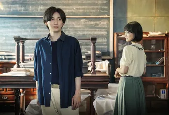 京本大我“湊人”＆古川琴音“雪乃”、運命的な出会いの場面写真解禁　ついにコミカライズ連載スタート＜言えない秘密＞