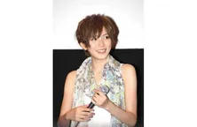 光宗薫、“宣材写真供養”で透き通るような美背中ショットを公開に「こんなに美しいのにもったいない」の声