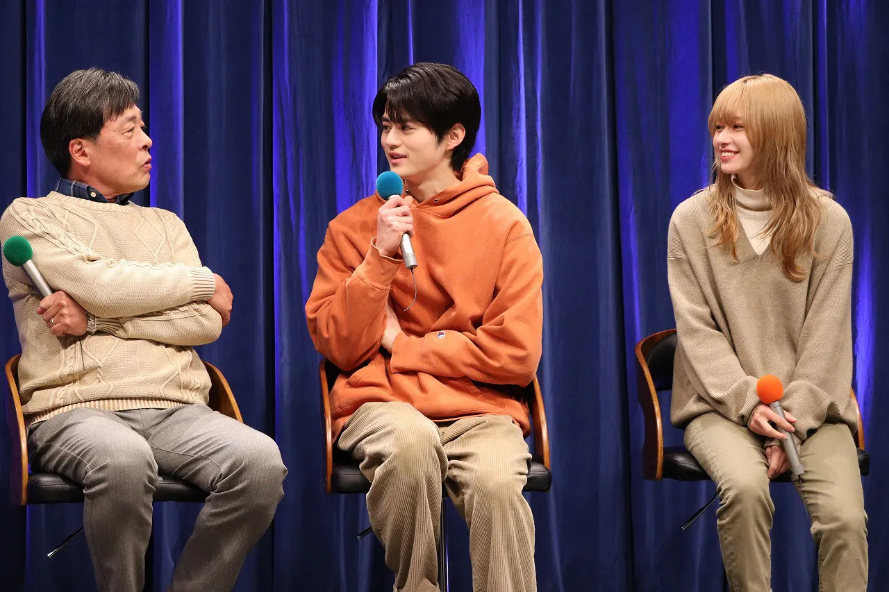 「闇バイト家族」記者会見の様子