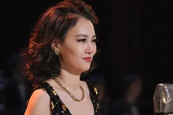 ＜ブギウギ＞菊地凛子“りつ子”の変化に注目集まる　涙の熱唱、そして趣里“スズ子”に向けた穏やかな笑顔