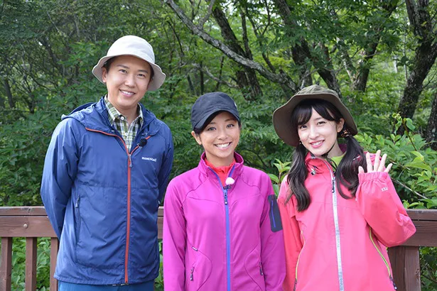 金子貴俊、片岡安祐美、梅田彩佳(写真左から)が「山の日」特番に出演