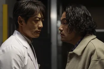 反町隆史“藤巻”、波瑠“久留米”や盛山晋太郎“伊集院”に脅され不憫も二重＆三重スパイに＜グレイトギフト＞