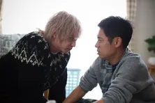 伊藤淳史“渉”の被害箇所、今回は左手中指 回想シーンで「ジワッときた」という人も<離婚しない男>