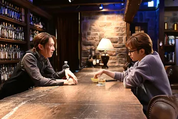 中島健人“松永”、向井康二“健太郎”の働くバーで悩みを告白＜リビングの松永さん＞